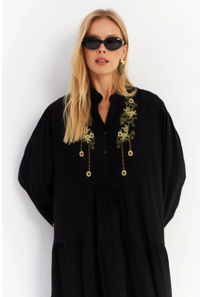 Kadın Siyah Nakışlı Volanlı Maxi Elbise MALO6