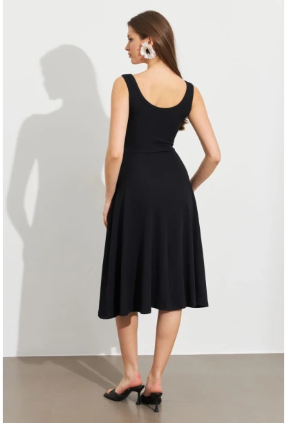 Kadın Siyah Ön Arka U Çan Etekli Midi Elbise DMR470