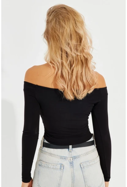 Kadın Siyah Önü Büzgülü V Yaka Crop Bluz B1977