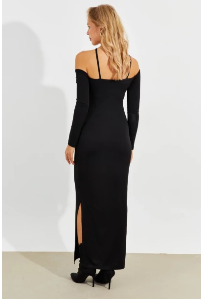 Kadın Siyah Önü Pencereli Yırtmaçlı Maxi Elbise MEN2012