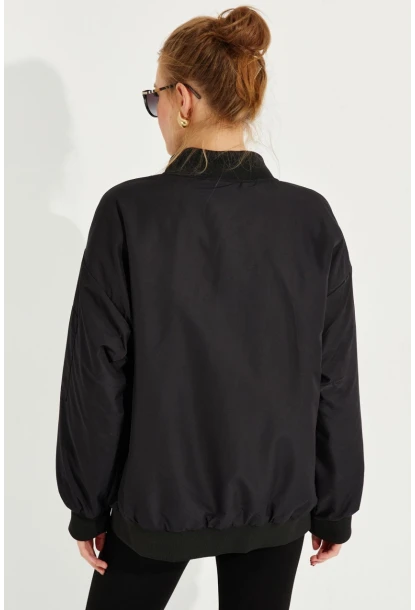 Kadın Siyah Oversize Mont QRS8359