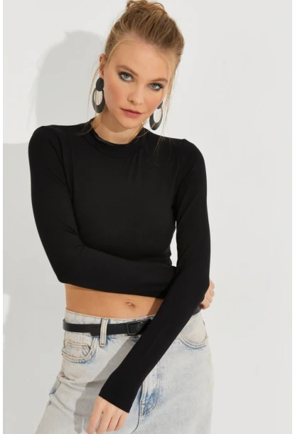 Kadın Siyah Sırtı Açık Crop Bluz B3072