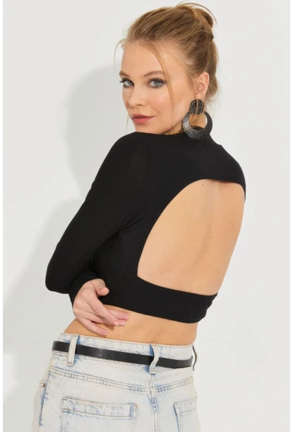 Kadın Siyah Sırtı Açık Crop Bluz B3072
