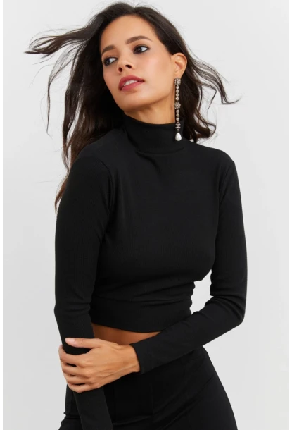 Kadın Siyah Sırtı Açık Crop Bluz EY1512