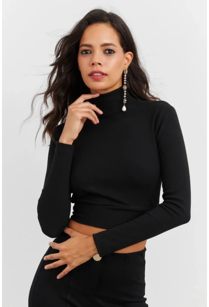 Kadın Siyah Sırtı Açık Crop Bluz EY1512