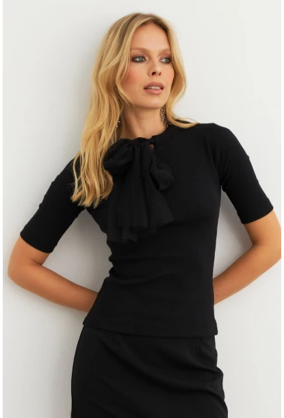 Kadın Siyah Tül Bağlamalı Kaşkorse Bluz EY3014
