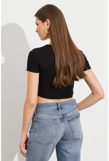 Kadın Siyah V Yaka Crop Bluz TOP101