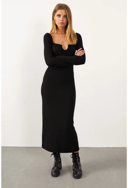 Kadın Siyah V Yaka Maxi Kaşkorse Elbise EY1086