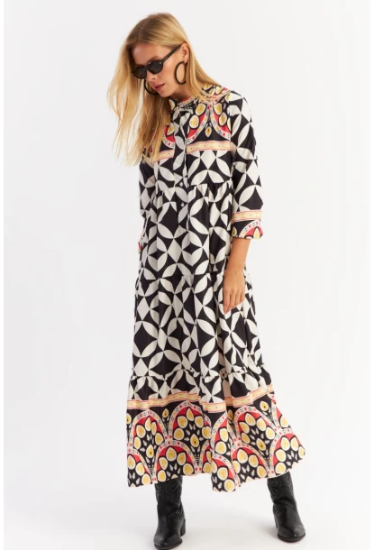 Kadın Siyah Volanlı Desenli Maxi Elbise MYLE14
