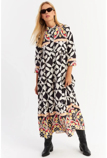 Kadın Siyah Volanlı Desenli Maxi Elbise MYLE14