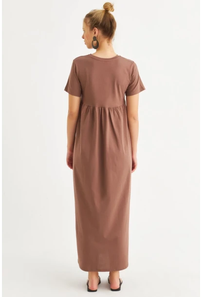 Kadın Sütlü Kahve Asimetrik Dikişli Maxi Elbise MDMR440
