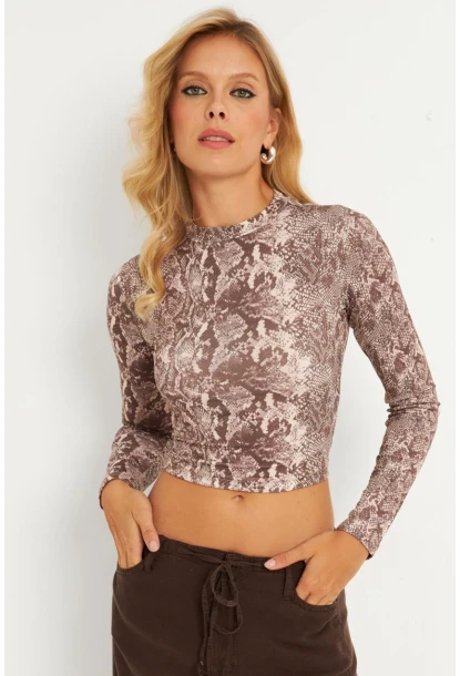 Kadın Taş Sırtı Detaylı Yılan Desenli Bluz GÇ179