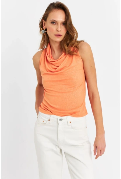 Kadın Turuncu Sırt Pencereli Desenli Bluz LPP1021