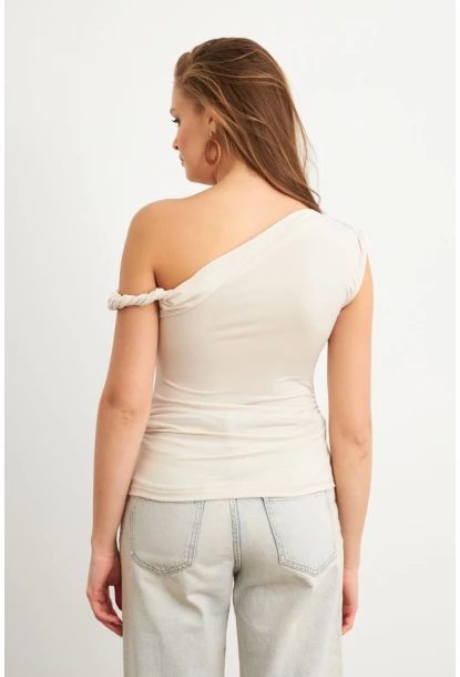 Kadın Vanilya Asimetrik Kol Bluz VA100