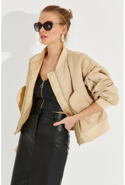 Kadın Vanilya Fermuarlı Bomber Mont QRS8367