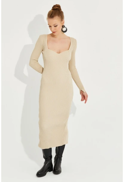 Kadın Vanilya Kalp Yaka Triko Midi Elbise YEL221385