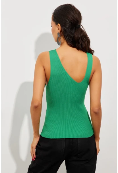 Kadın Yeşil Asimetrik Yaka Triko Bluz YV122