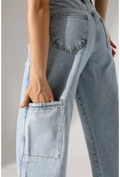 Açık Mavi Geniş Paça Jean Pantolon