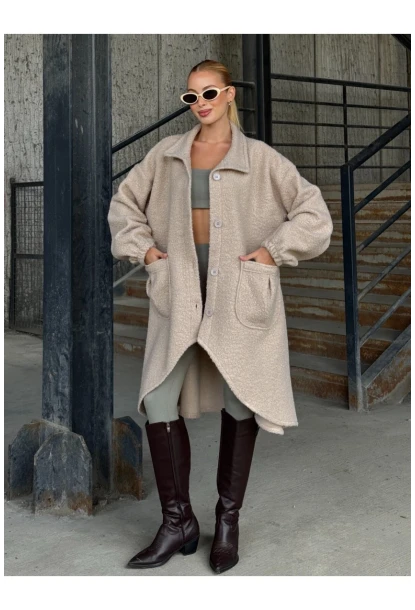 Geniş Çift Cepli Kalın Buklet Kumaş Mevsimlik Mont Bej