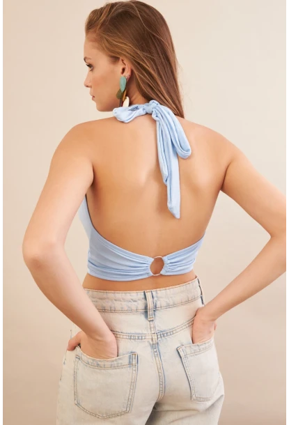 Kadın Bebe Mavi Sırt Detaylı Pencereli Crop Bluz EY3108