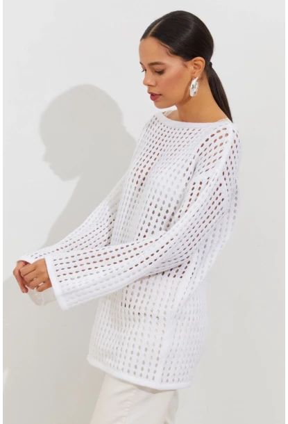 Kadın Beyaz İspanyol Kol Ajurlu Triko Uzun Bluz SMT198