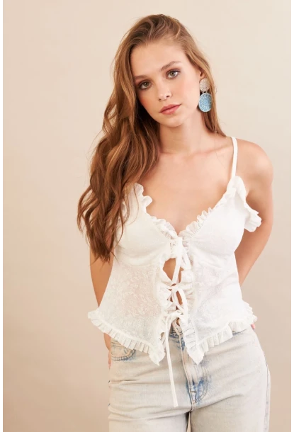 Kadın Beyaz Kendinden Desenli Tül Bluz KED7329