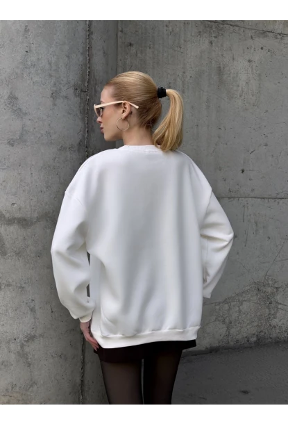 Kadın Beyaz Leopar Desenli New York Baskılı Oversize Sweatshirt