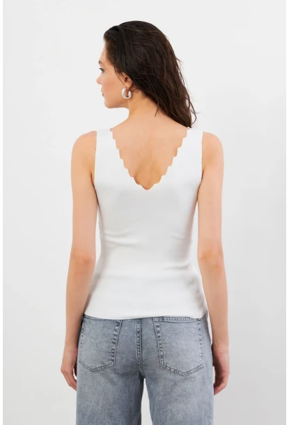 Kadın Beyaz Merdiven Yaka Triko Bluz YV83