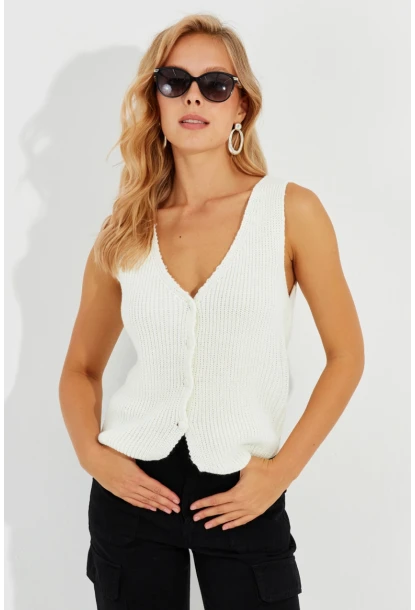Kadın Beyaz Triko Düğmeli Yelek YV205-90