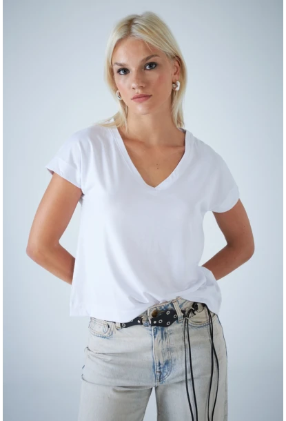 Kadın Beyaz V Yaka T-Shirt LPP1311