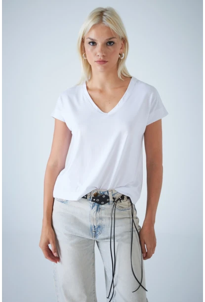 Kadın Beyaz V Yaka T-Shirt LPP1311