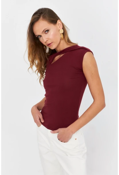 Kadın Bordo Önü Pencereli Asimetrik Bluz LPP1227-1