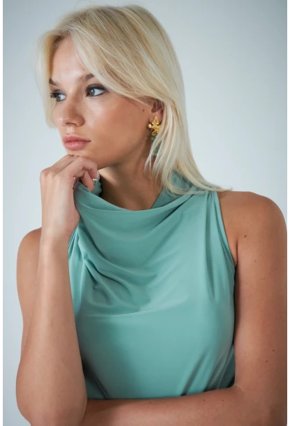 Kadın Çağla Yeşili Degaje Yaka Kolsuz Bluz COL1226-90