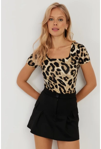 Kadın Camel-Siyah Kare Yaka Leopar Desenli Bluz LPP1258