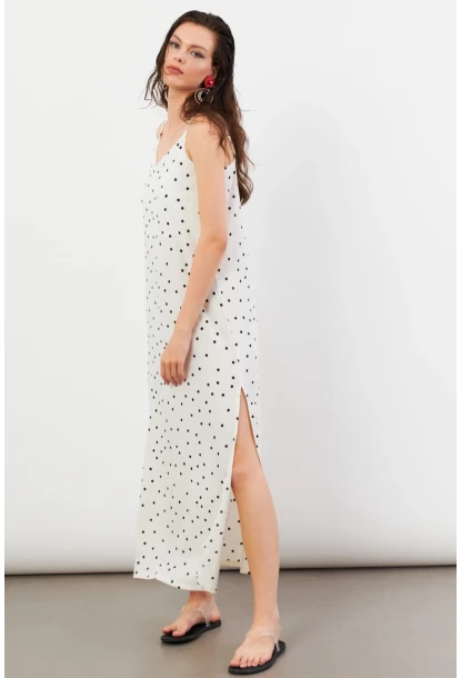 Kadın Ekru Askılı Puantiyeli Krinkıl Midi Elbise AYD413