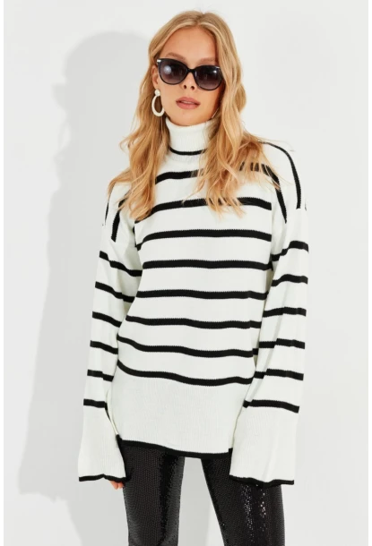 Kadın Ekru Balıkçı Yaka Çizgili Kazak Q976