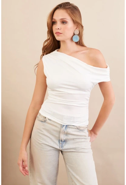 Kadın Ekru Degaje Yaka Büzgülü Bluz FRY2320