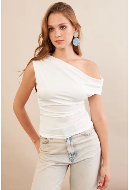 Kadın Ekru Degaje Yaka Büzgülü Bluz FRY2320