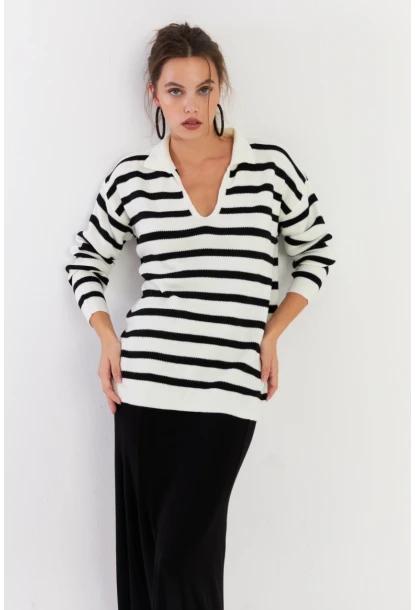 Kadın Ekru-Siyah Polo Yaka Çizgili Triko Kazak COL01