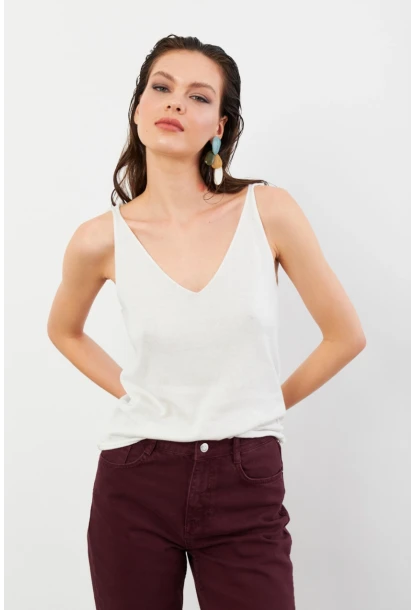 Kadın Ekru V Yaka Triko Bluz KZ546