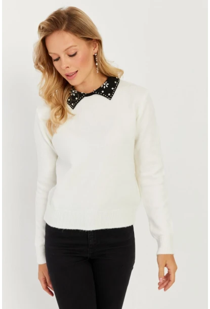 Kadın Ekru Yakası Taşlı Triko Kazak KED1213
