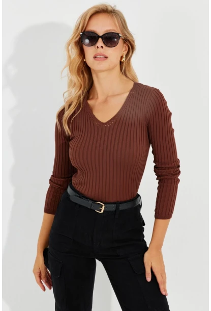 Kadın Kahve V Yaka Fitilli Triko Bluz SMT216