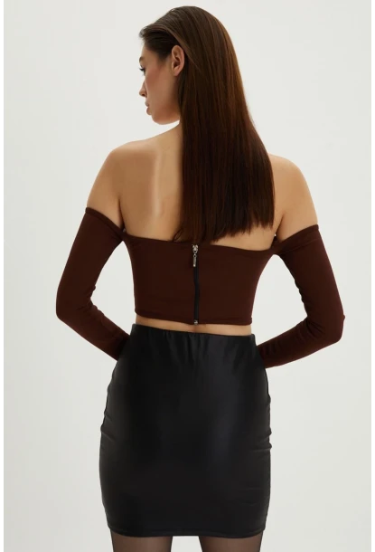 Kadın Kahverengi Sırt Fermuarlı Crop Bluz B518