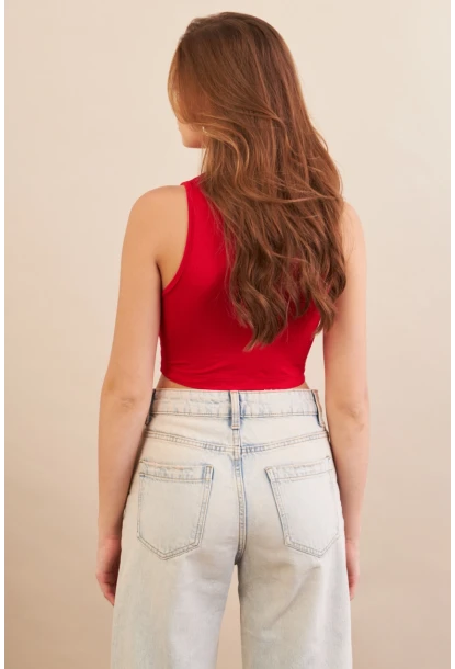 Kadın Kırmızı Düğme Detaylı Pencereli Bluz EY3110