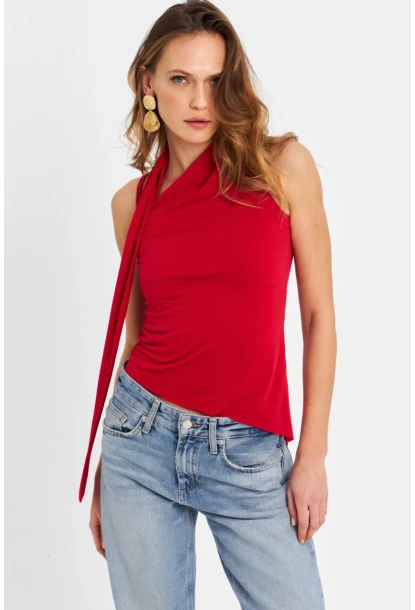 Kadın Kırmızı Fularlı Asimetrik Bluz HOR0079