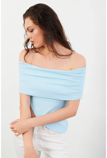 Kadın Mavi Asimetrik Madonna Yaka Bluz OPS4251