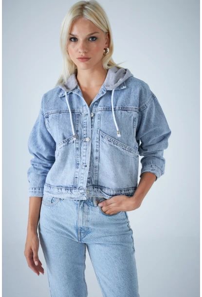 Kadın Mavi Kapüşonlu Denim Ceket TSS100