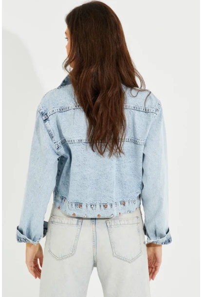Kadın Mavi Nakışlı Denim Kısa Ceket İS802