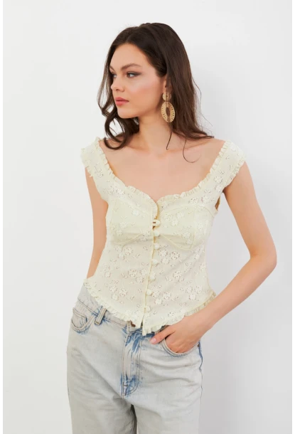 Kadın Sarı Volanlı Düğmeli Bluz KED7324