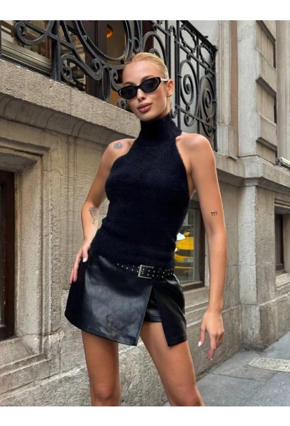 Kadın Sırt Açık Balıkçı Yaka Yumoş Crop Bluz